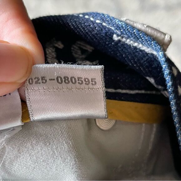 COOGI JEANS SPECIAL EDITION - Picture 7 of 11